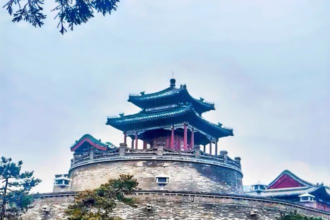 员游古城邯郸丨故乡里的中国凯发平台跟着“鸡窝头”讲解(图1)